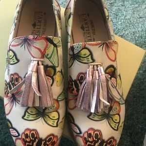 Butterfly L’ Artiste dress slides